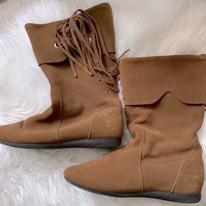 Mid-rise Boots w/tassle